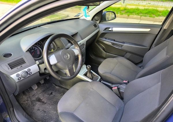 Opel Astra cena 11000 przebieg: 215800, rok produkcji 2009 z Łódź małe 29